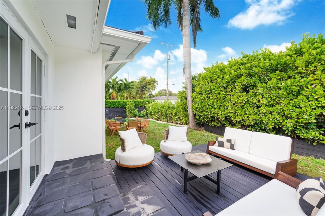 For Sale: $1,500,000 (4 beds, 3 baths, 2508 Square Feet)