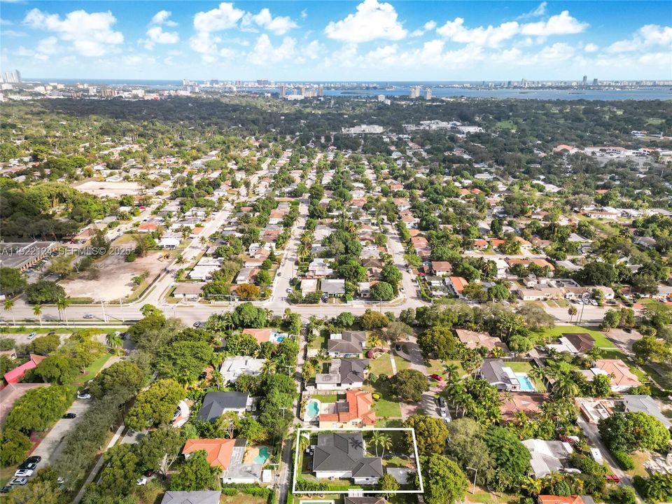For Sale: $1,500,000 (4 beds, 3 baths, 2508 Square Feet)
