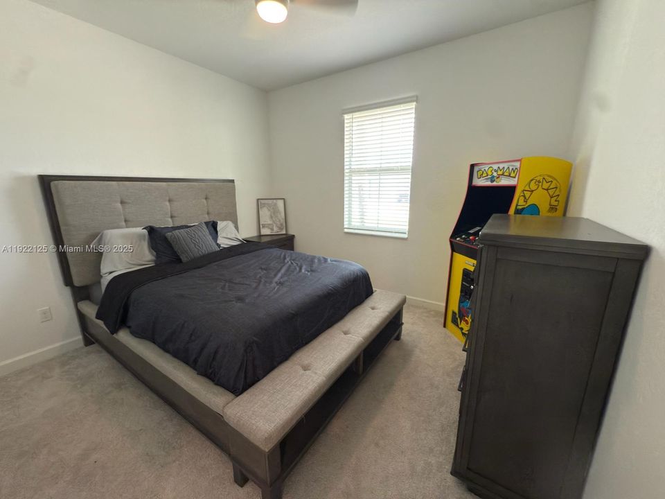 На продажу: $495,000 (4 спален, 3 ванн, 2583 Квадратных фут)