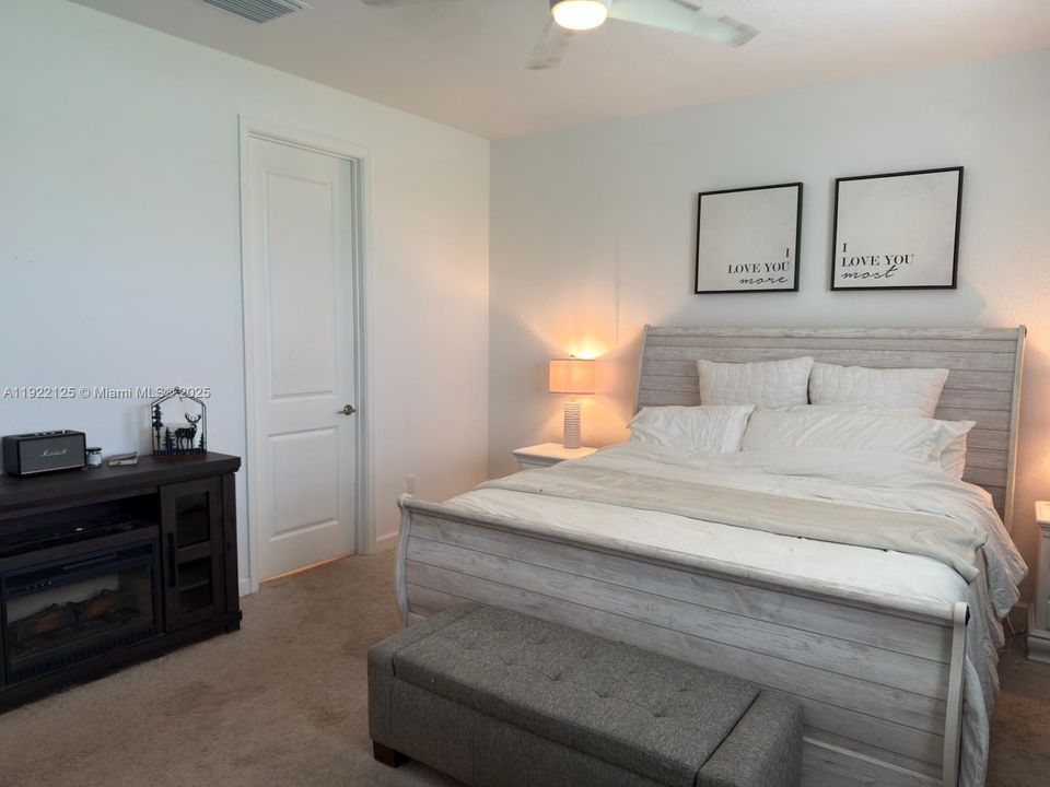 На продажу: $495,000 (4 спален, 3 ванн, 2583 Квадратных фут)