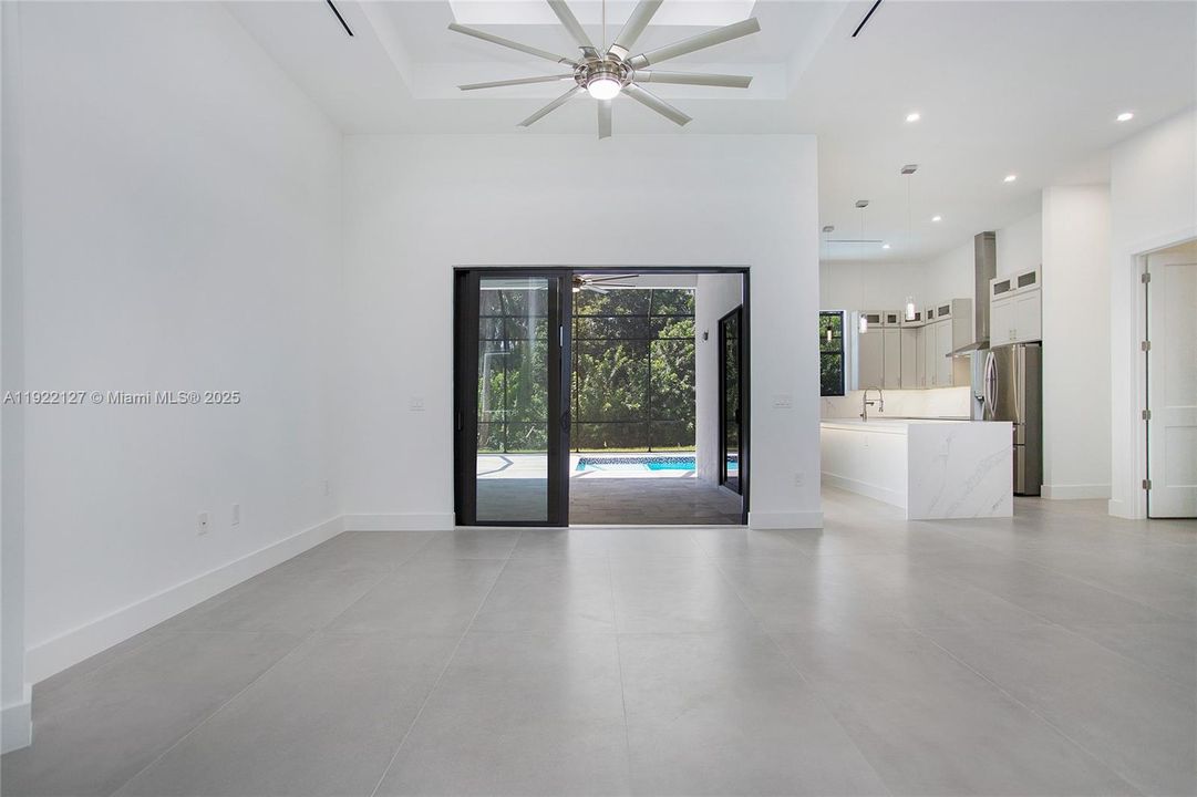 На продажу: $1,299,000 (4 спален, 4 ванн, 0 Квадратных фут)