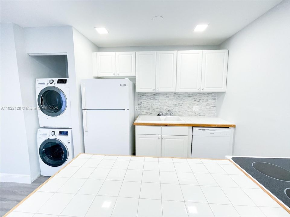 В аренду: $1,625 (1 спален, 1 ванн, 600 Квадратных фут)