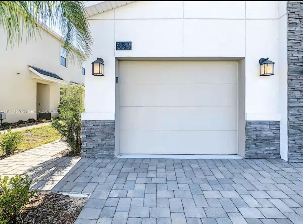 For Rent: $2,399 (3 beds, 2 baths, 0 Square Feet)