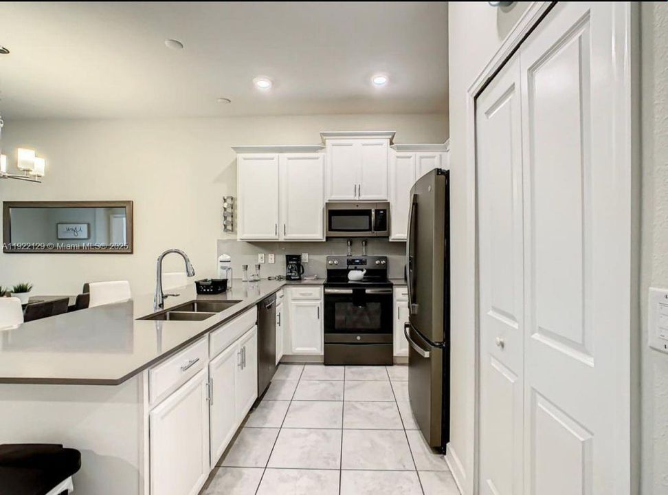 For Rent: $2,399 (3 beds, 2 baths, 0 Square Feet)