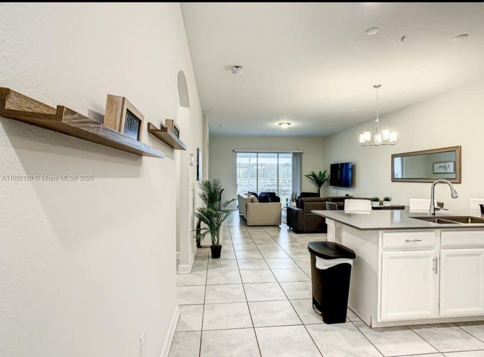 For Rent: $2,399 (3 beds, 2 baths, 0 Square Feet)