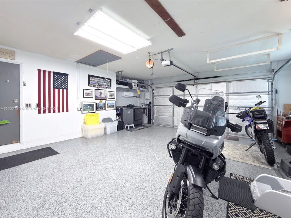 На продажу: $670,000 (3 спален, 2 ванн, 1715 Квадратных фут)