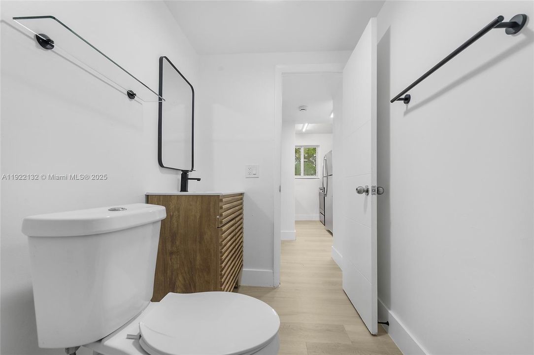 В аренду: $2,200 (2 спален, 1 ванн, 6984 Квадратных фут)