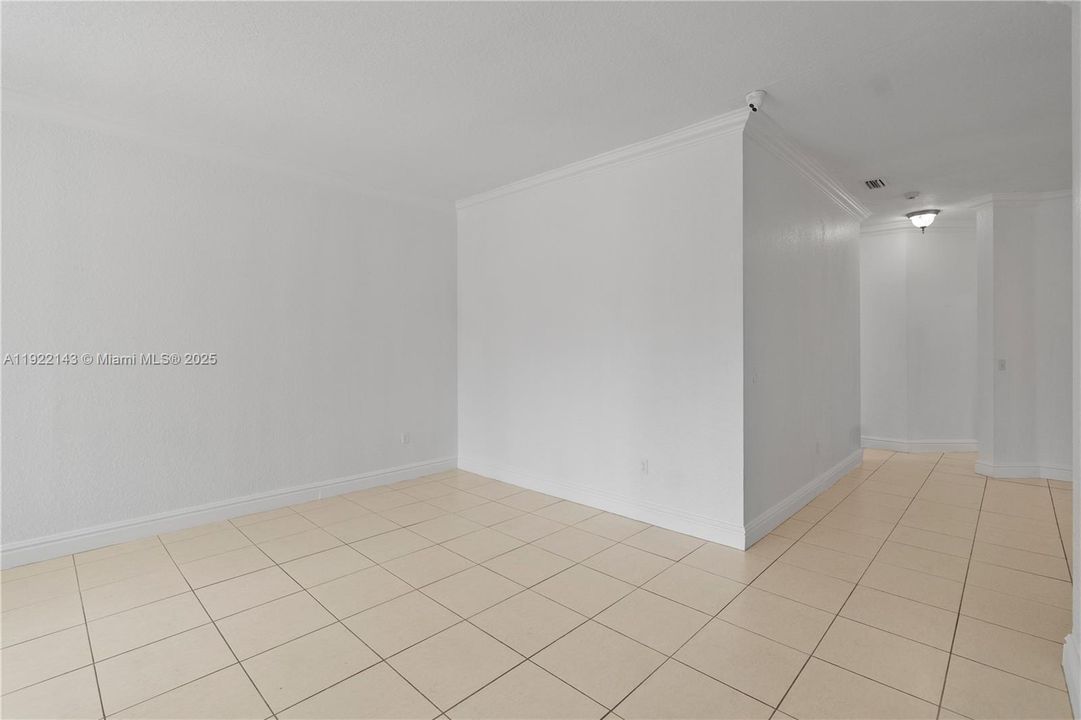 For Sale: $699,900 (4 beds, 2 baths, 2167 Square Feet)