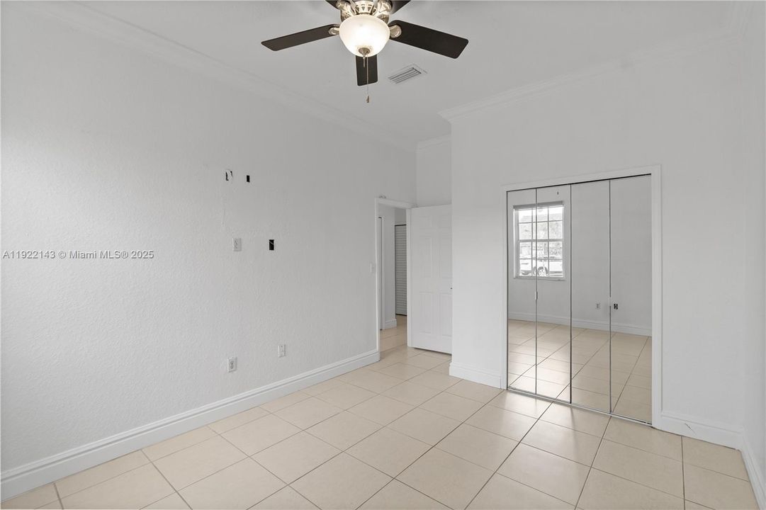 For Sale: $699,900 (4 beds, 2 baths, 2167 Square Feet)