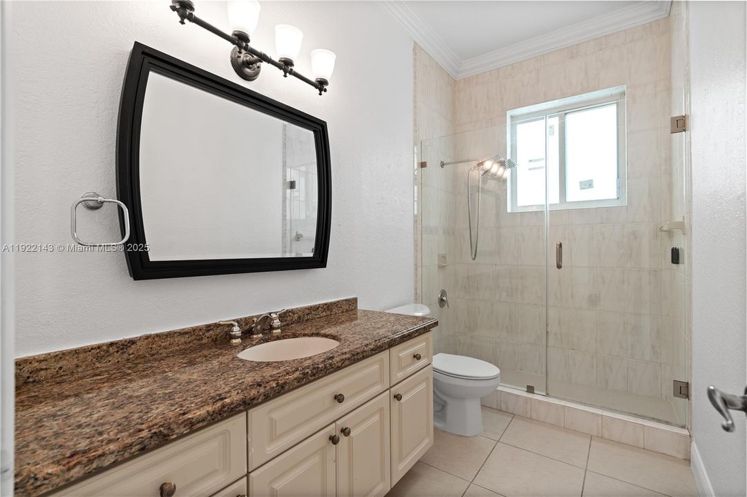 For Sale: $699,900 (4 beds, 2 baths, 2167 Square Feet)