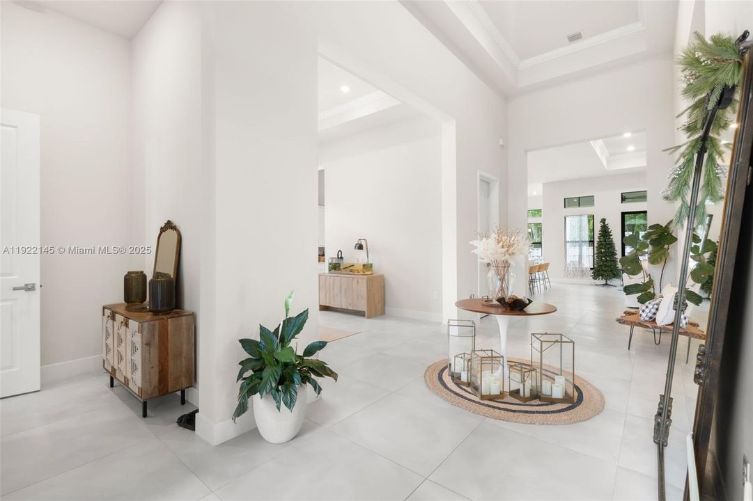 На продажу: $1,600,000 (3 спален, 3 ванн, 3550 Квадратных фут)