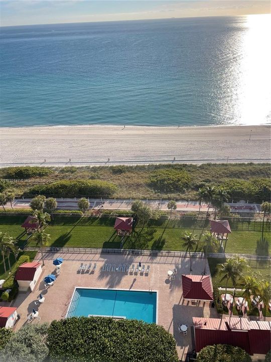 出租: $5,500 (2 贝兹, 2 浴室, 1005 平方英尺)