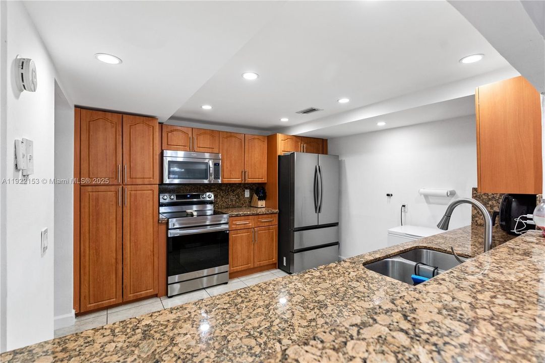 待售: $465,000 (3 贝兹, 2 浴室, 1511 平方英尺)