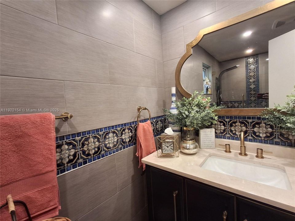 For Sale: $750,000 (4 beds, 2 baths, 1739 Square Feet)