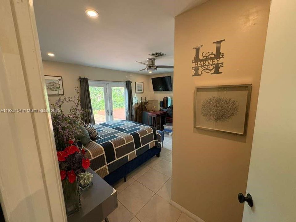 For Sale: $750,000 (4 beds, 2 baths, 1739 Square Feet)