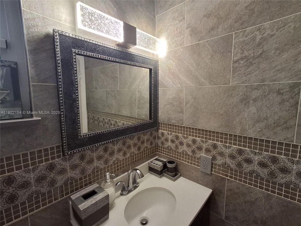 For Sale: $750,000 (4 beds, 2 baths, 1739 Square Feet)