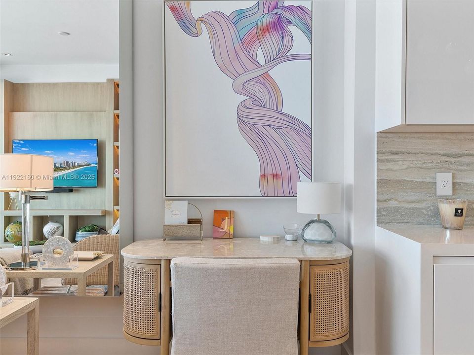 На продажу: $4,500,000 (2 спален, 2 ванн, 1569 Квадратных фут)