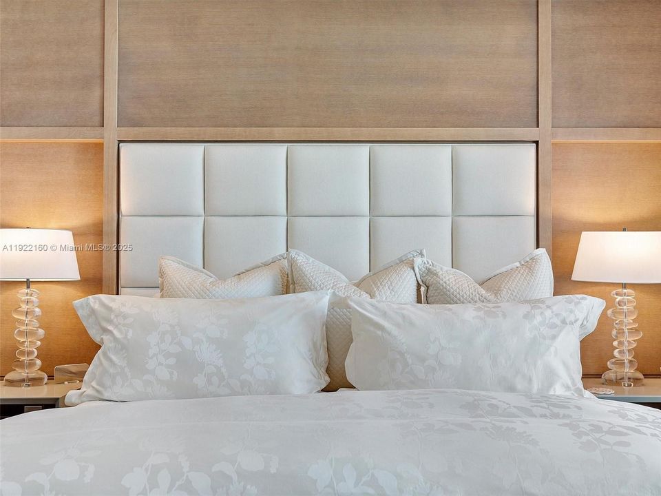 На продажу: $4,500,000 (2 спален, 2 ванн, 1569 Квадратных фут)