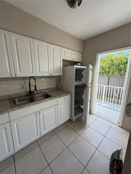 Active With Contract: $1,850 (1 beds, 1 baths, 5549 Square Feet)