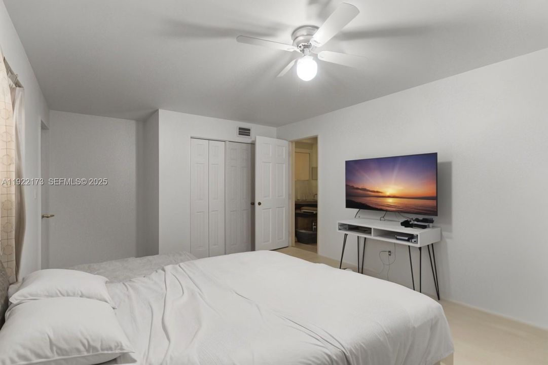 待售: $529,000 (4 贝兹, 3 浴室, 2361 平方英尺)