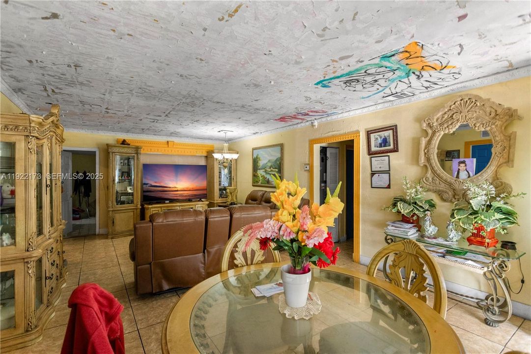 待售: $529,000 (4 贝兹, 3 浴室, 2361 平方英尺)