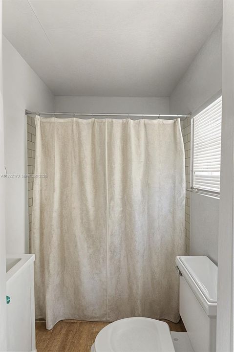 待售: $529,000 (4 贝兹, 3 浴室, 2361 平方英尺)