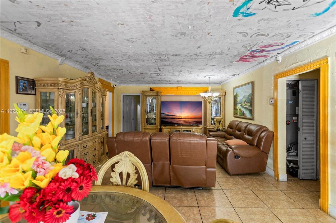 待售: $529,000 (4 贝兹, 3 浴室, 2361 平方英尺)