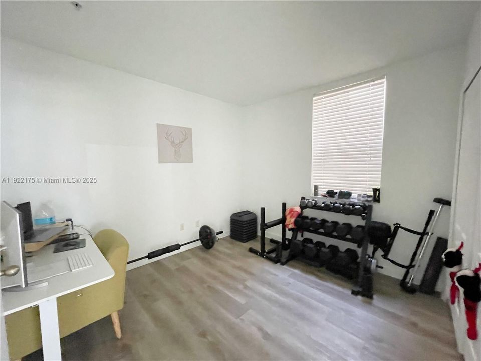 For Sale: $390,000 (3 beds, 2 baths, 1340 Square Feet)