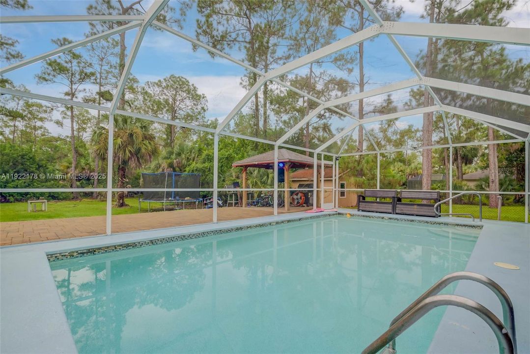 For Sale: $584,900 (3 beds, 2 baths, 1956 Square Feet)