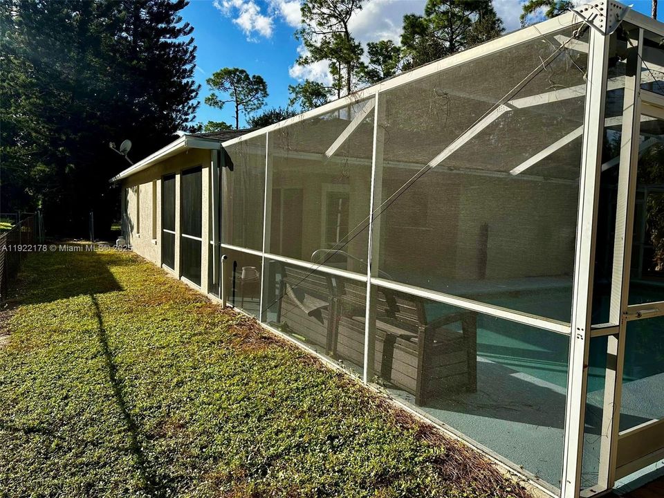 For Sale: $584,900 (3 beds, 2 baths, 1956 Square Feet)