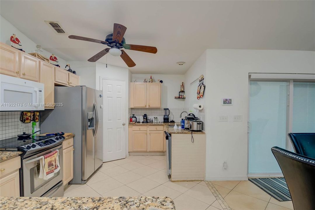For Sale: $584,900 (3 beds, 2 baths, 1956 Square Feet)