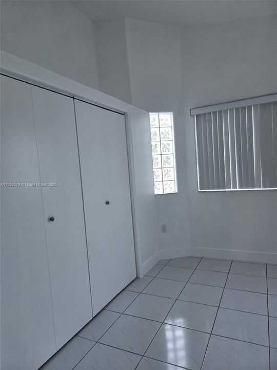 For Rent: $4,100 (3 beds, 2 baths, 1878 Square Feet)