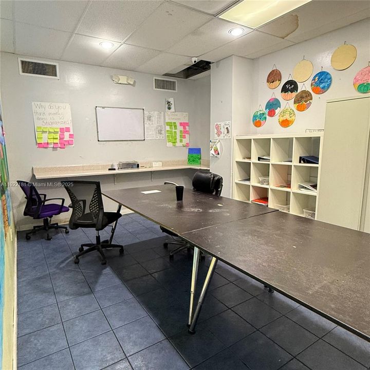 出租: $10,000 (0 贝兹, 0 浴室, 0 平方英尺)