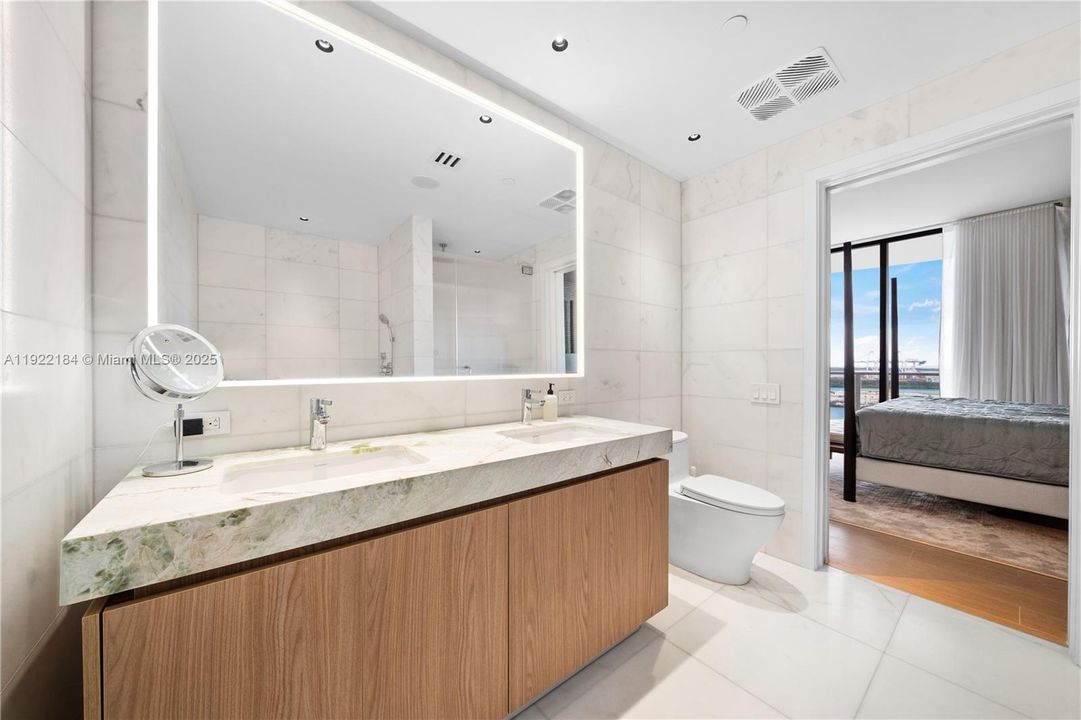 : $4,600,000 (3 beds, 3 baths, 1992 Square Feet)