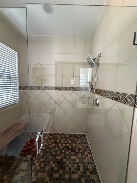 В аренду: $4,000 (3 спален, 2 ванн, 2486 Квадратных фут)