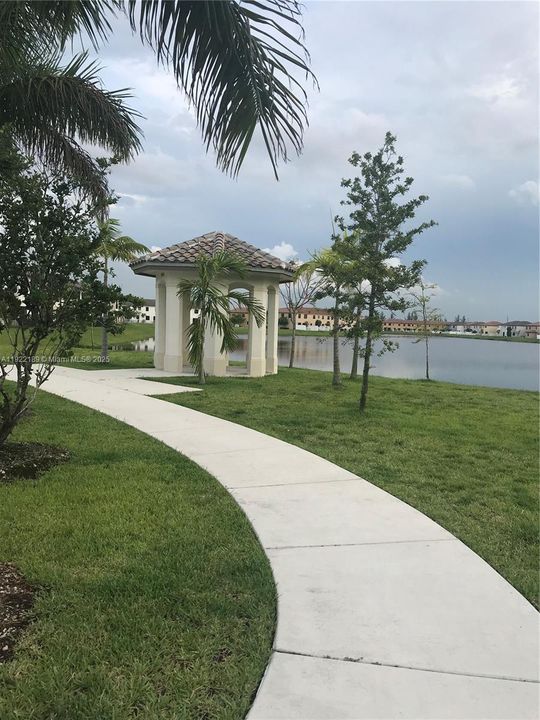 В аренду: $4,000 (3 спален, 2 ванн, 2486 Квадратных фут)