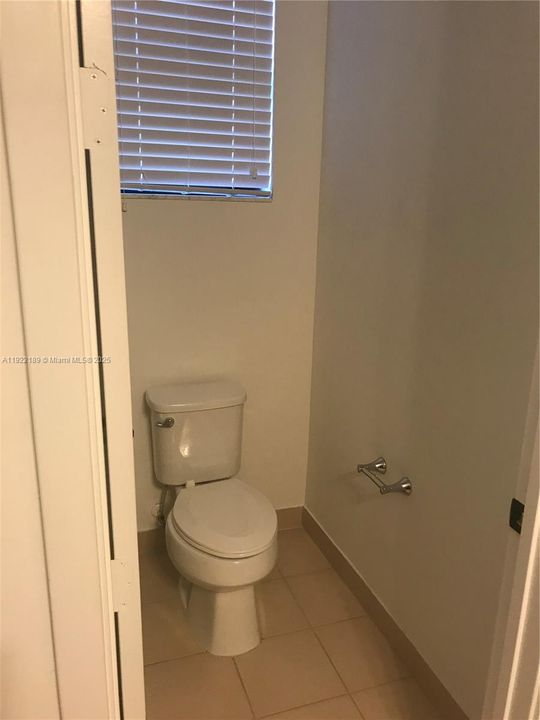 В аренду: $4,000 (3 спален, 2 ванн, 2486 Квадратных фут)