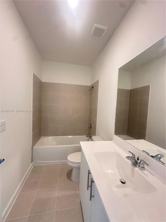 В аренду: $2,750 (3 спален, 3 ванн, 0 Квадратных фут)