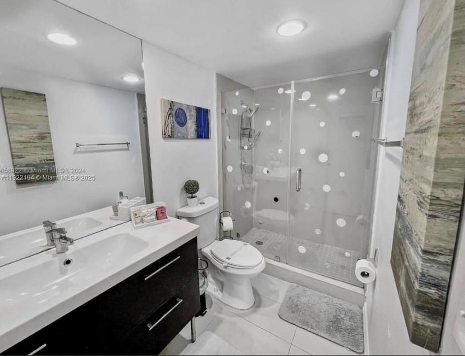 En Venta: $640,000 (2 camas, 2 baños, 1328 Pies cuadrados)