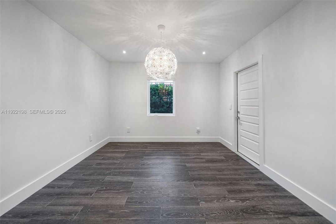 En Renta: $15,000 (3 camas, 2 baños, 3008 Pies cuadrados)