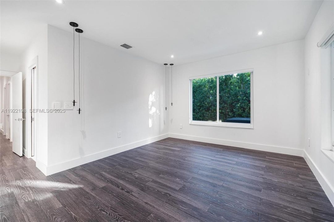 En Renta: $15,000 (3 camas, 2 baños, 3008 Pies cuadrados)