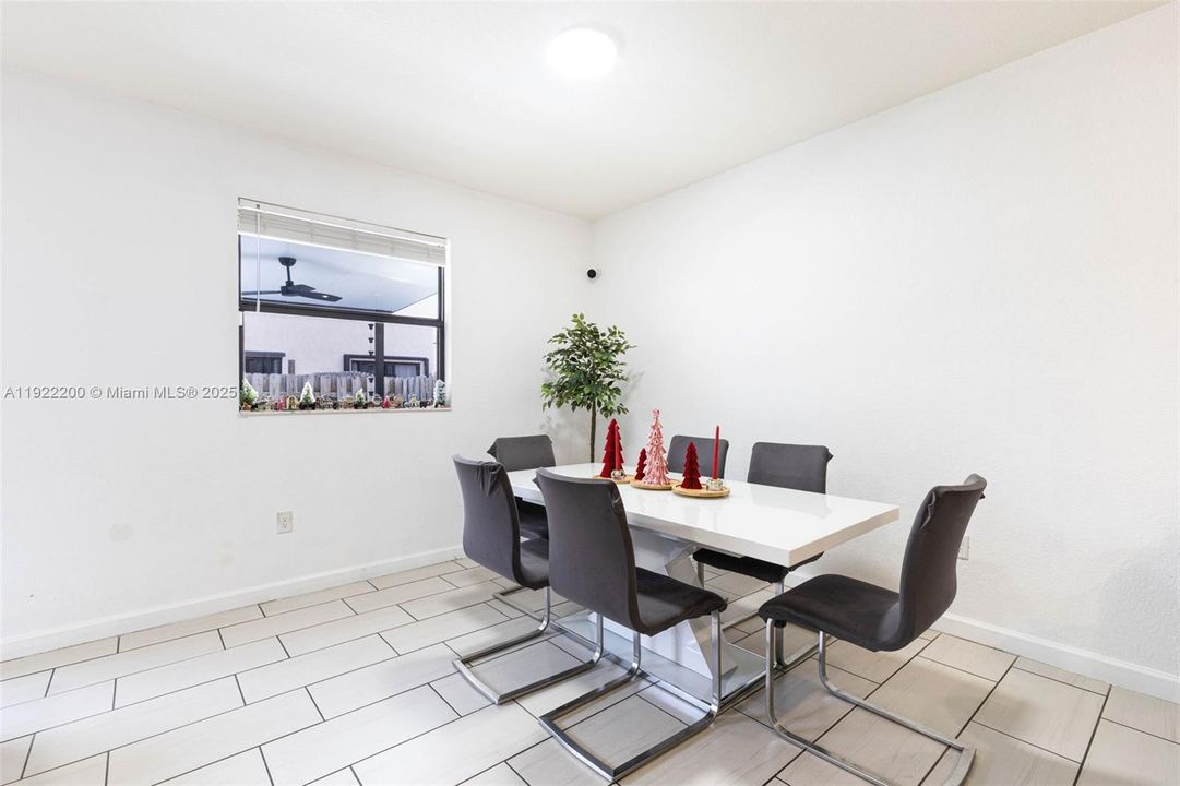 En Renta: $3,850 (4 camas, 2 baños, 1769 Pies cuadrados)