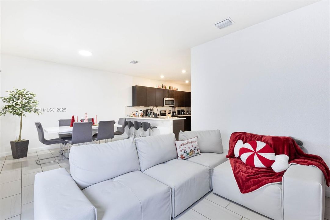 En Renta: $3,850 (4 camas, 2 baños, 1769 Pies cuadrados)