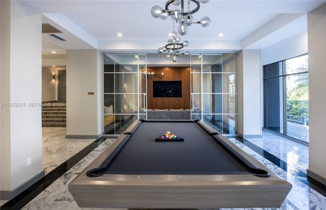 For Sale: $1,795,000 (2 beds, 2 baths, 1283 Square Feet)