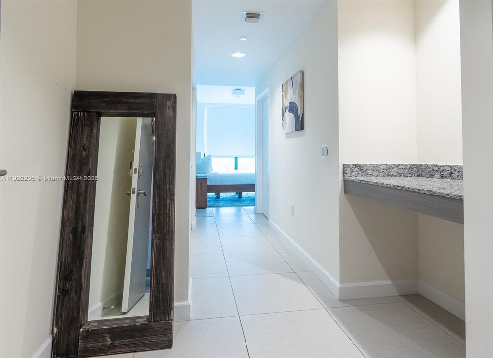 For Sale: $650,000 (2 beds, 2 baths, 1020 Square Feet)