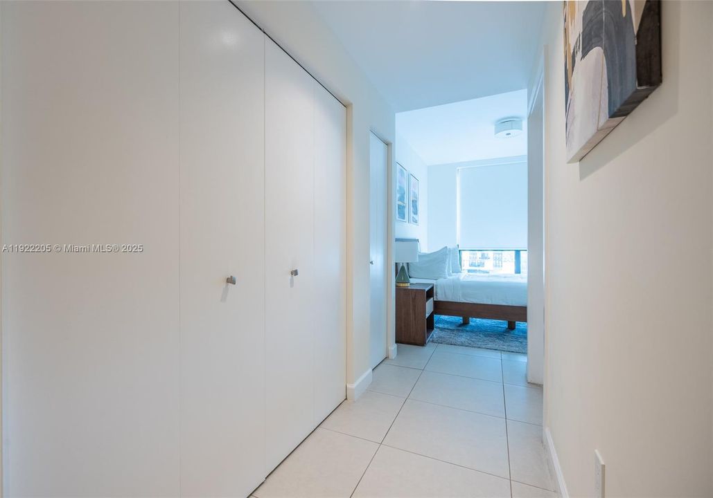 For Sale: $650,000 (2 beds, 2 baths, 1020 Square Feet)