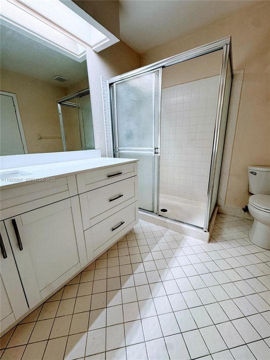 For Rent: $2,450 (3 beds, 2 baths, 1120 Square Feet)