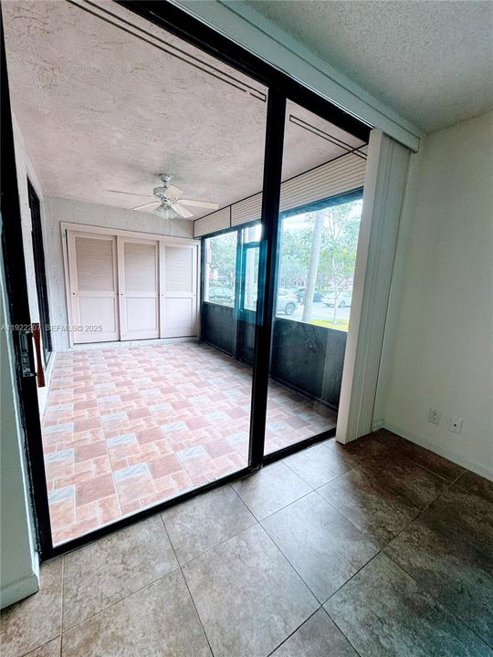 For Rent: $2,450 (3 beds, 2 baths, 1120 Square Feet)