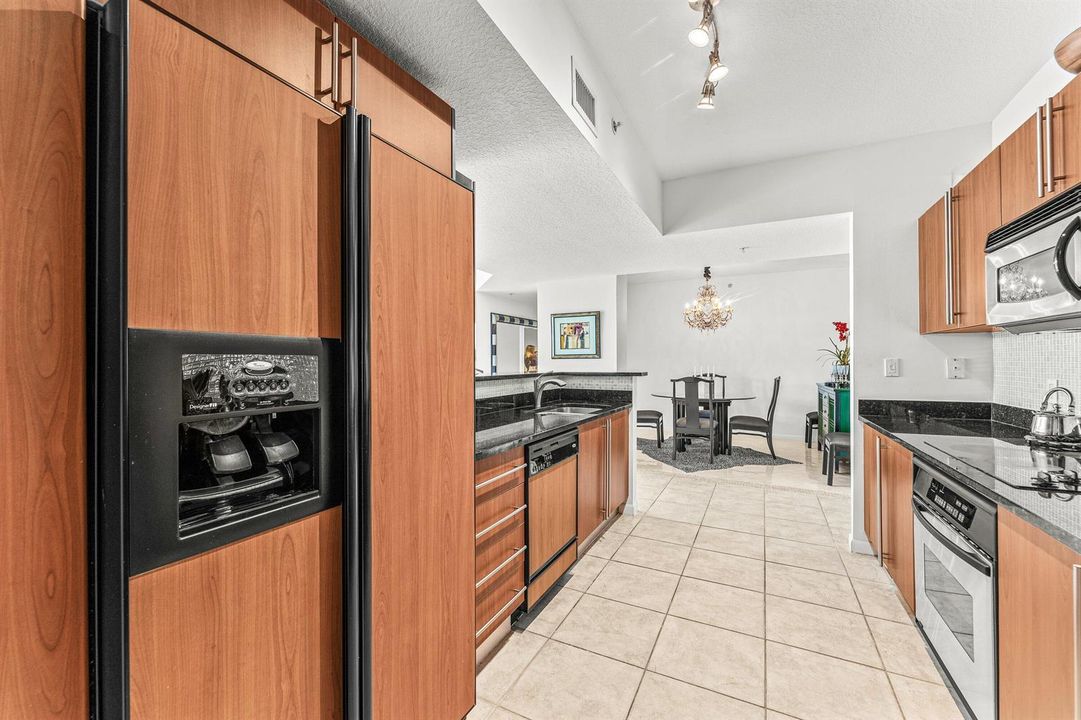 006-1551NorthFlaglerDrive-1415-WestPalmB