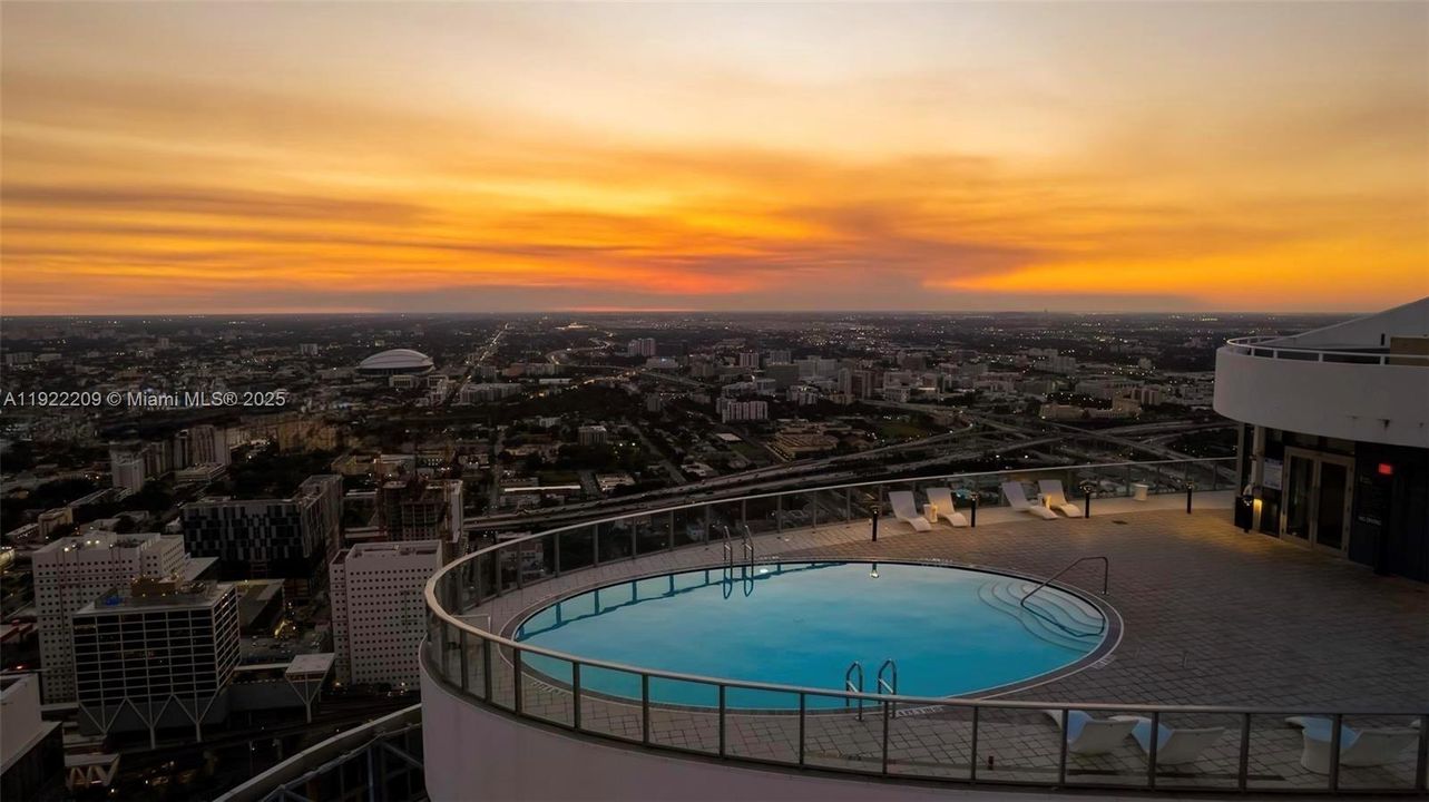 待售: $1,650,000 (3 贝兹, 4 浴室, 2188 平方英尺)